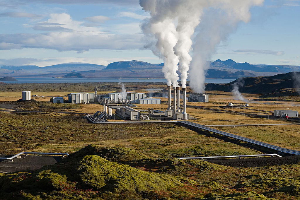 Earthquake Strikes East Of Reykjavík