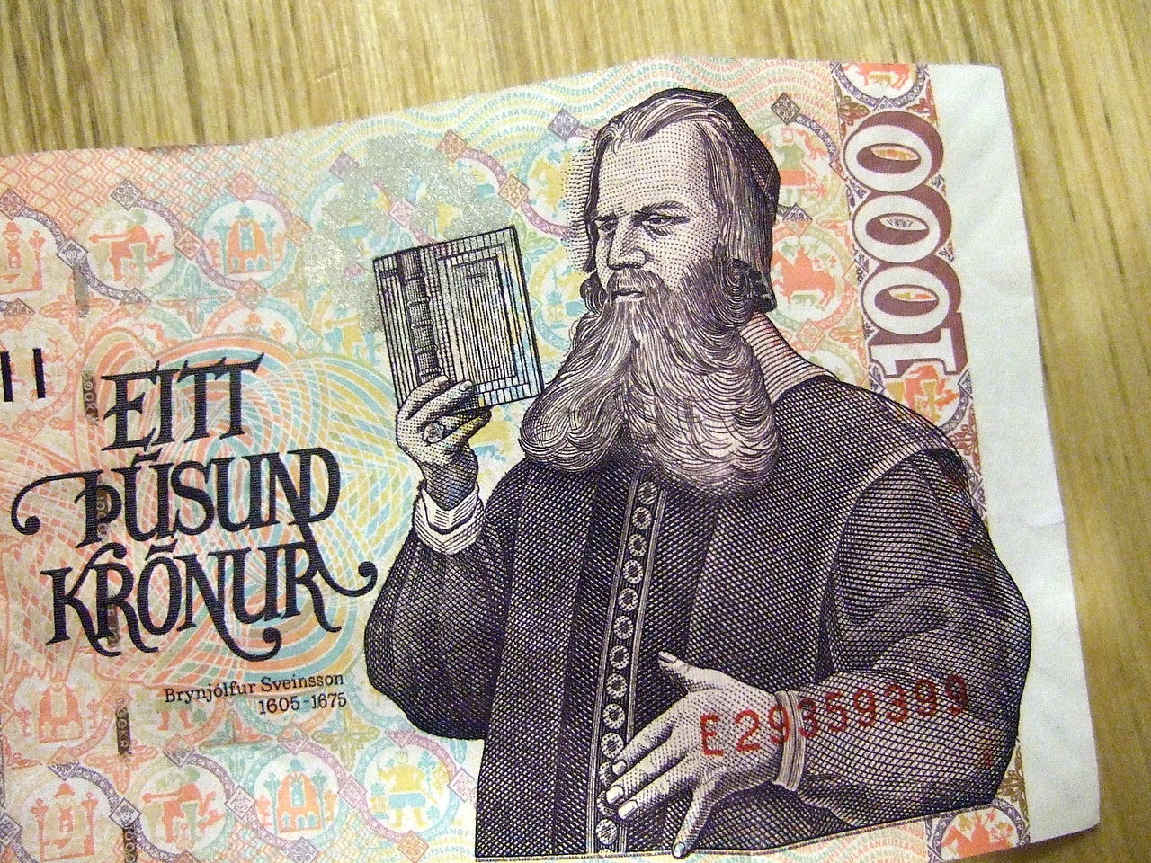 From Iceland - 50 defendants in an 800 million ISK money laundering case