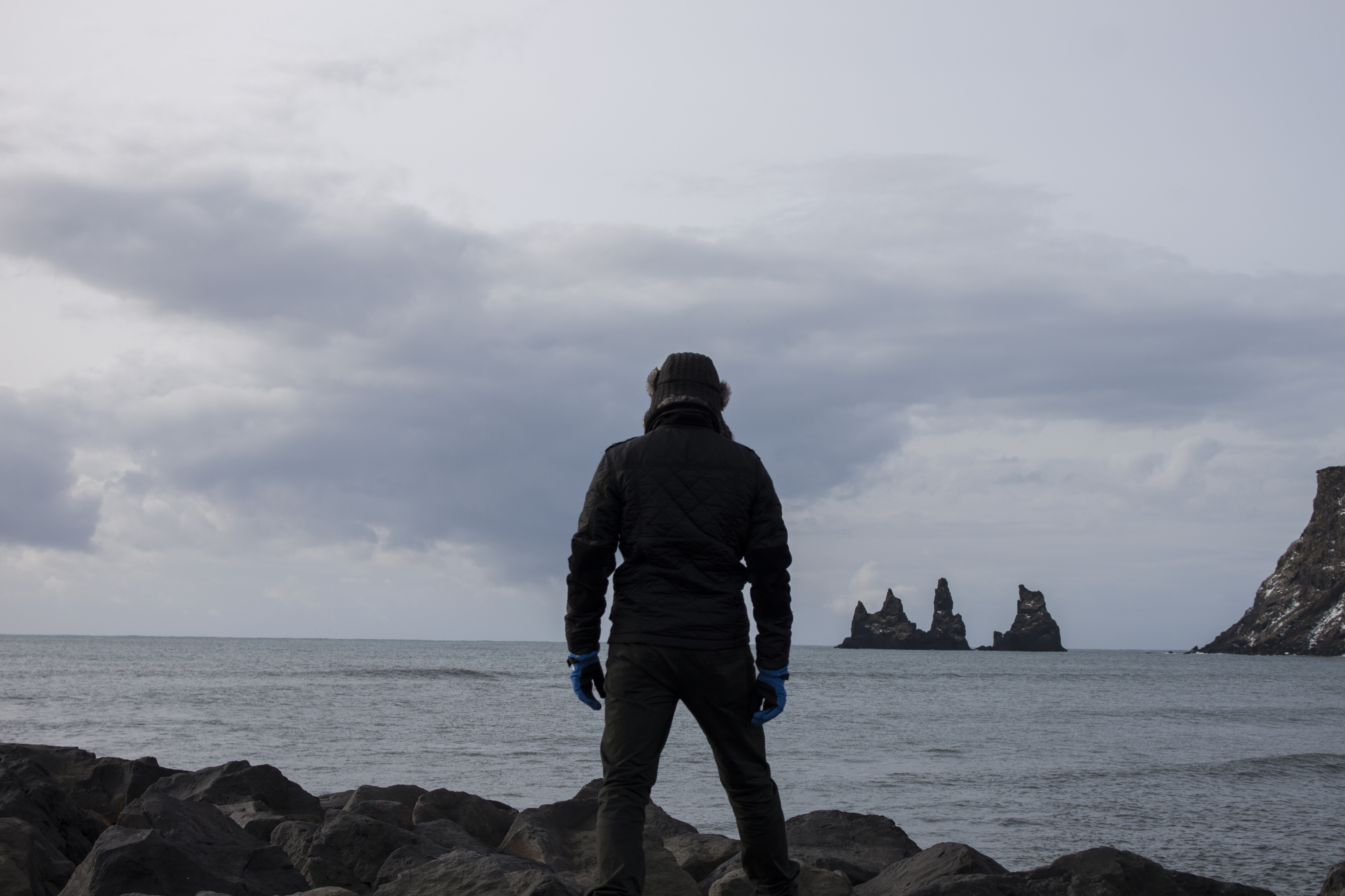 In A Van Down By The Ocean, Touring to Vík