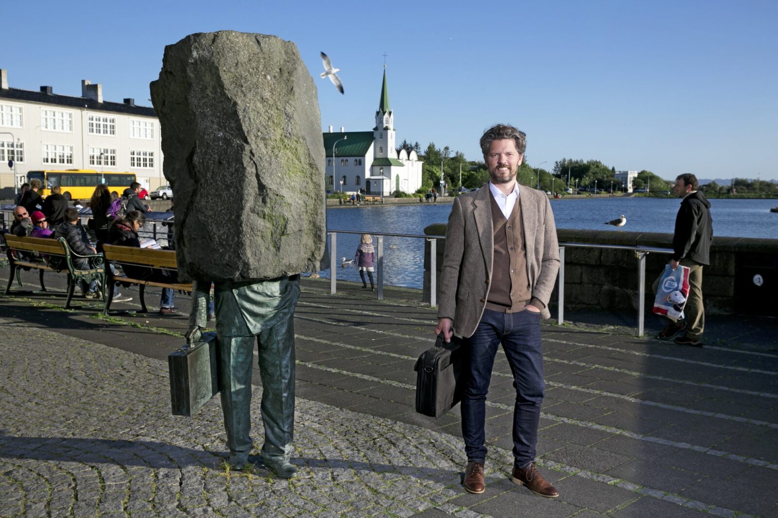 Mayor Of Reykjavík Might Cut All Diplomatic Connections With Moscow