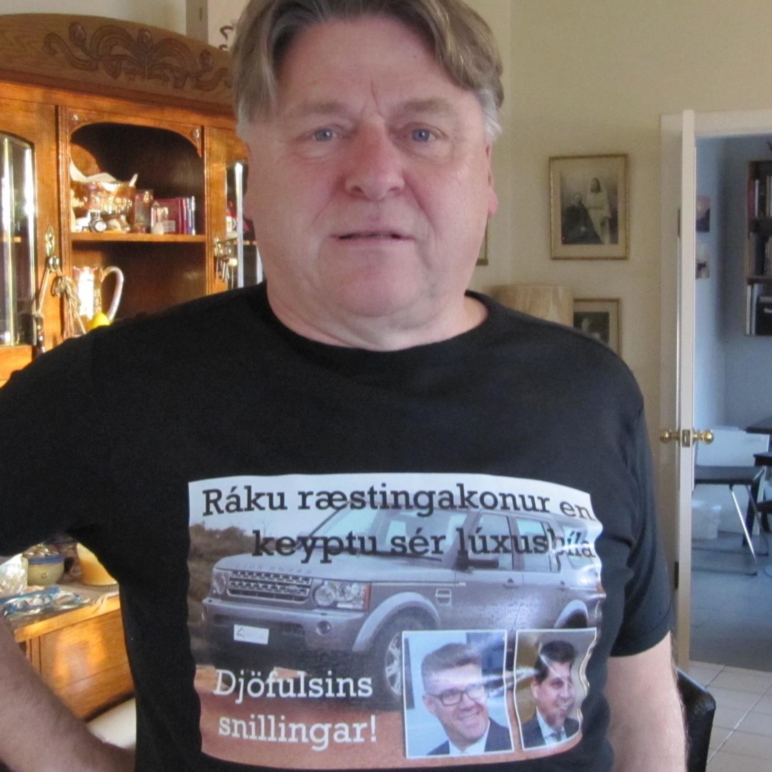Man’s T-Shirt Becomes National Celebrity