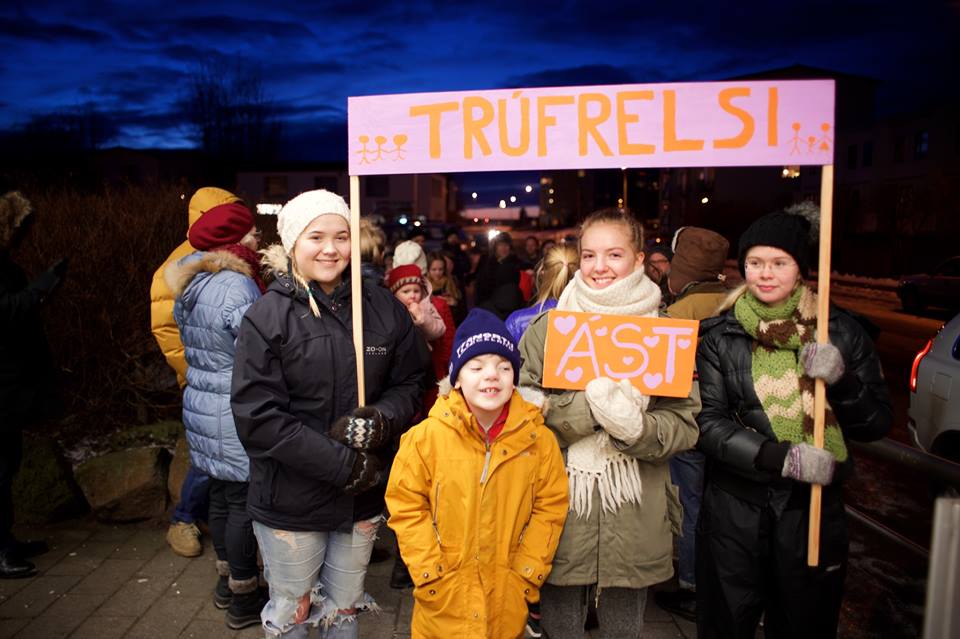 Icelanders Told Bible Verses Are From Koran, Hilarity Ensues