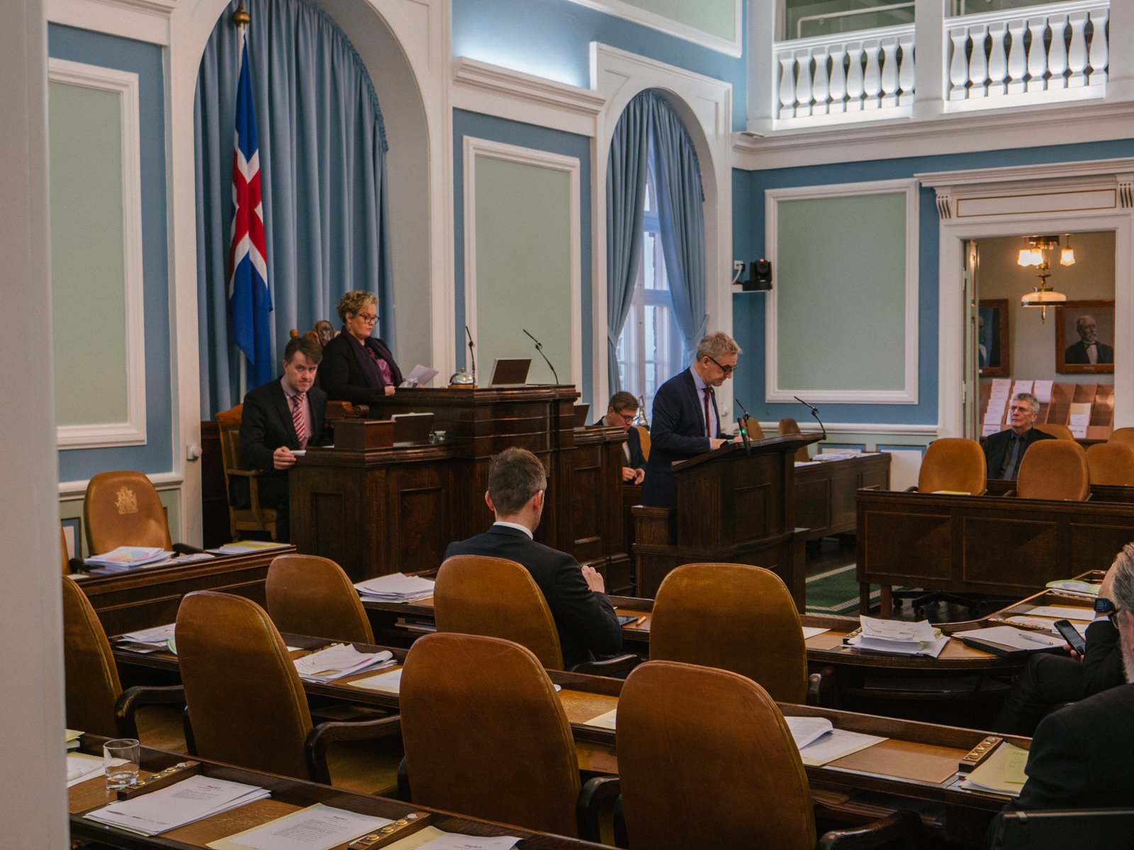 Poll: Conservatives With Twice The Support Of Social Dems; Smaller Parties Doing Better