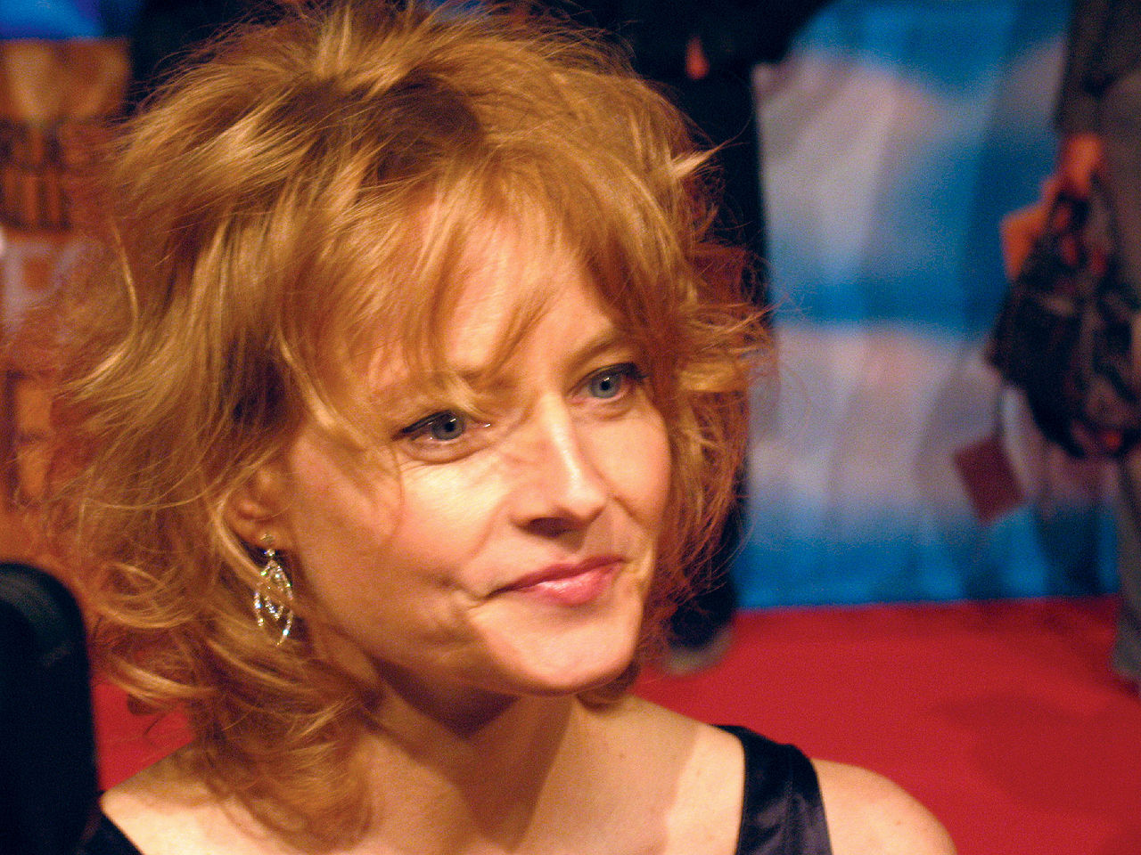 Jodie Foster Goes To War