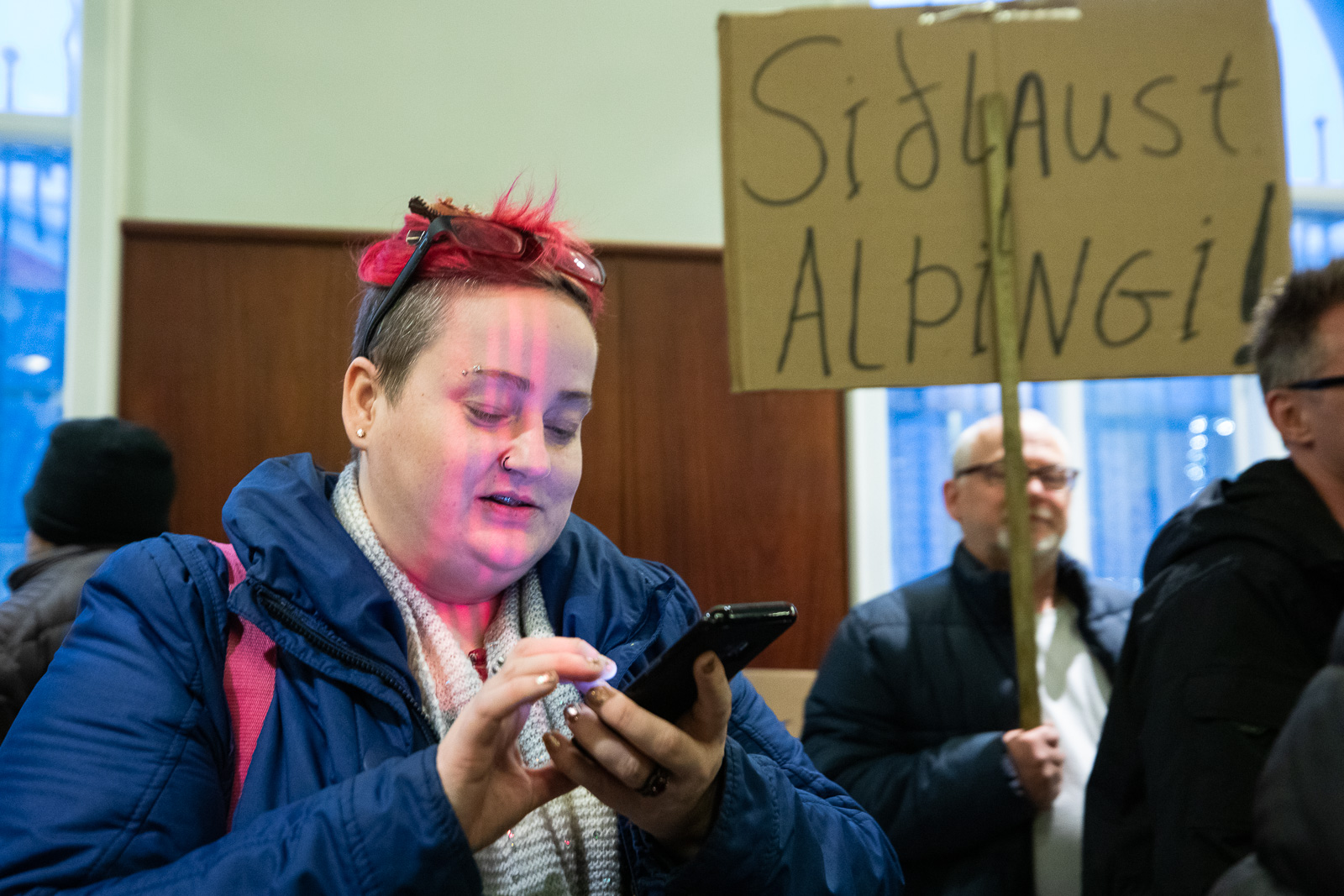 What Are Icelanders Talking About?