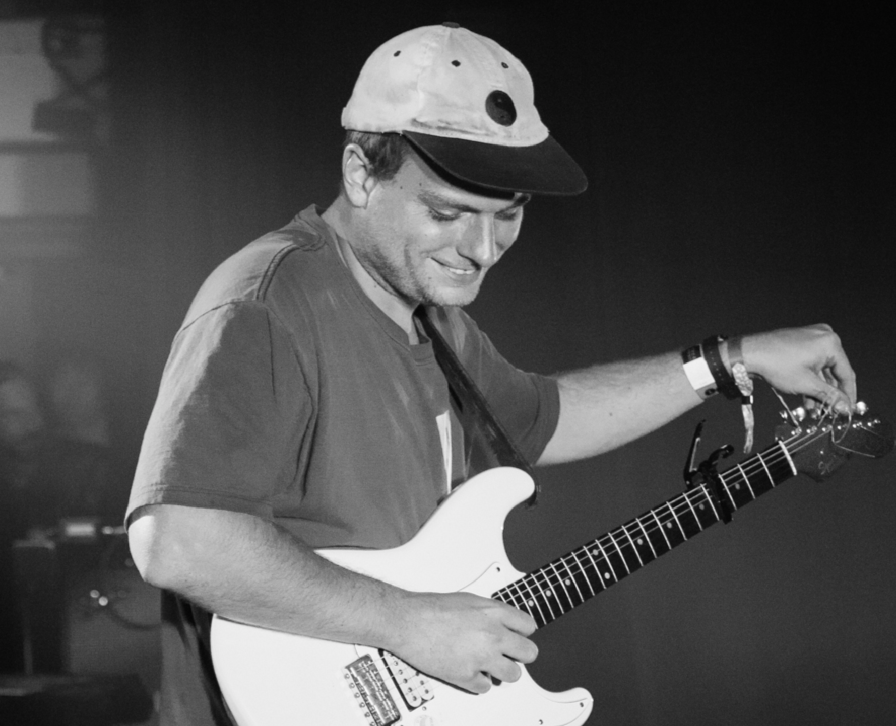 Chillaxed Indie Hipster Mac DeMarco To Star At Airwaves 2019