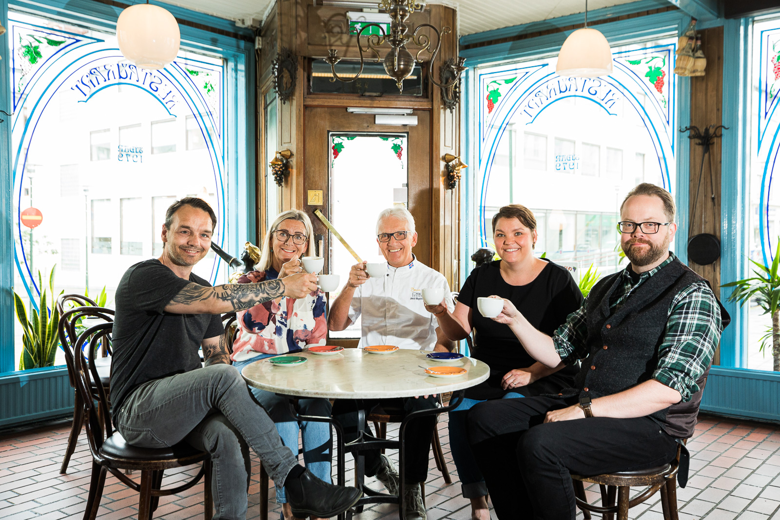 The O.G: Hornið Celebrates 40 Years Of Slinging Pizza And Folding Calzones