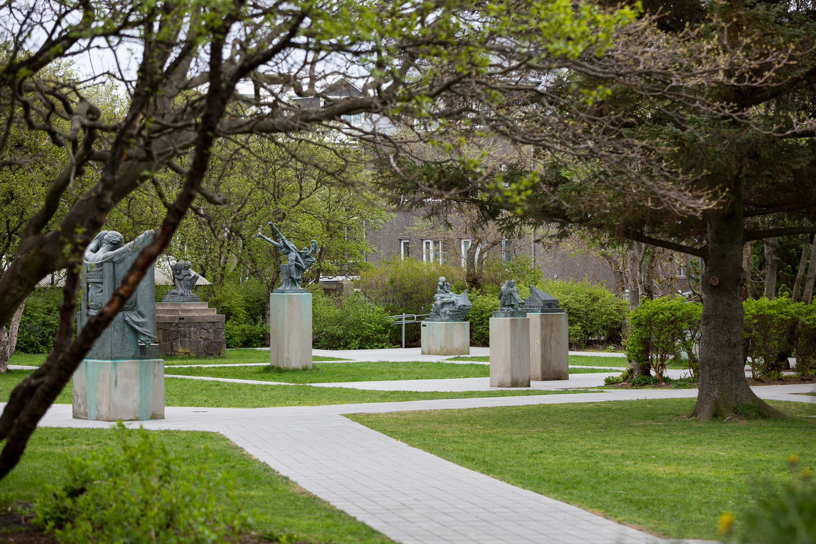 Art For Free: Get Outside And Save That Cash