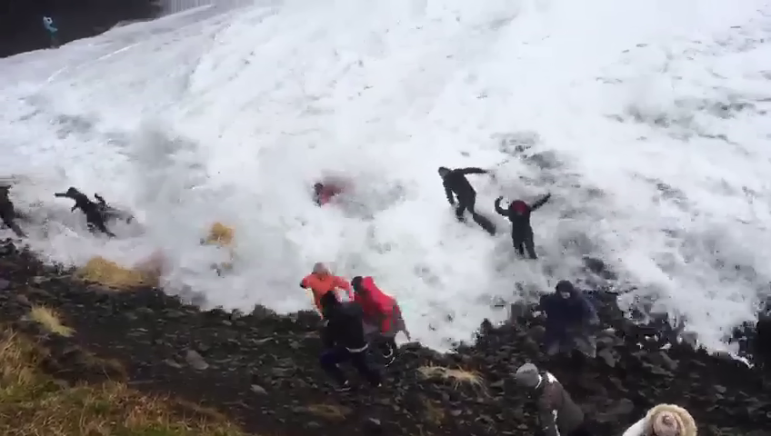 VIDEO: Tourist Injured At Reynisfjara