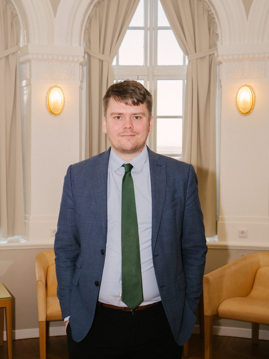 MPs Propose Legal Changes To Help Nonbinary People
