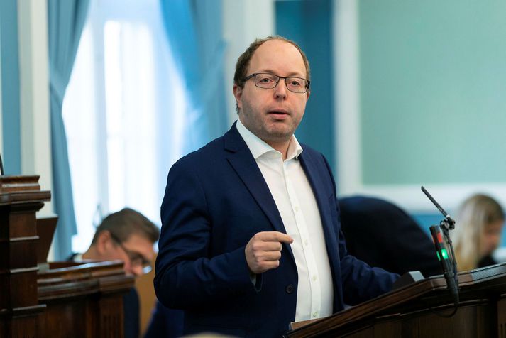 Member of Parliament Diagnosed With COVID-19
