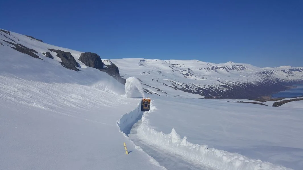 Four-Day Battle With a Five-Meter-Deep Snowdrift