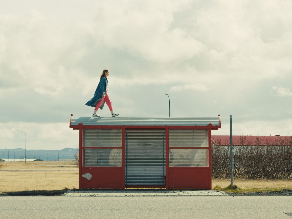 PREMIERE: sillus Drops Captivating New Video For “dapply”