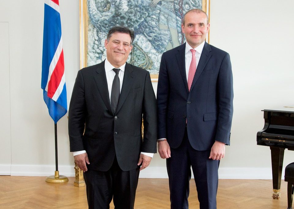 Former US Ambassador “Threatening And Intimidating”, Damaged Relations With Iceland