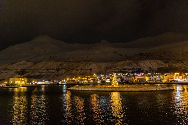 Despite Disaster, Seyðisfjörður Residents Adorn Town For The Holidays