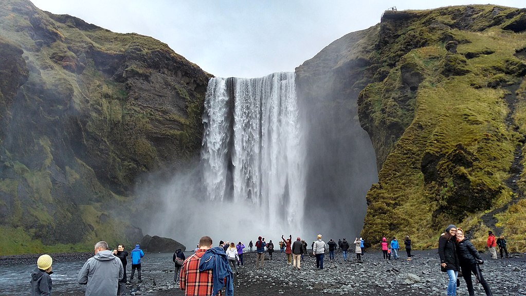 Aus Island – Einnahmen von Touristen um 75 % gesunken