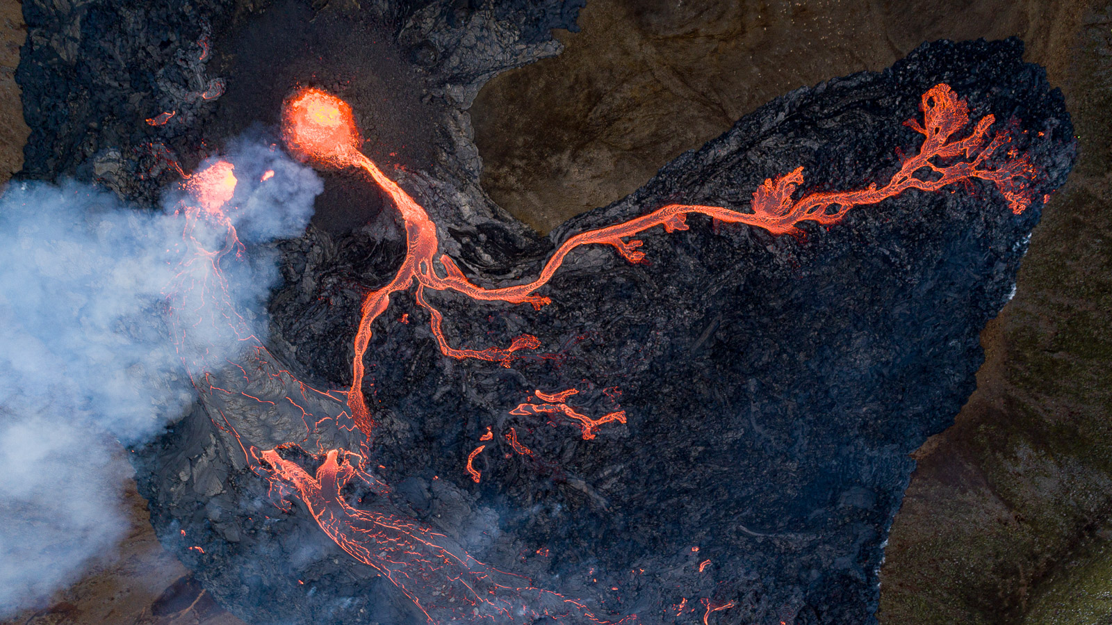 Volcano Opened At 10:00 – Very Slippery Trail Today