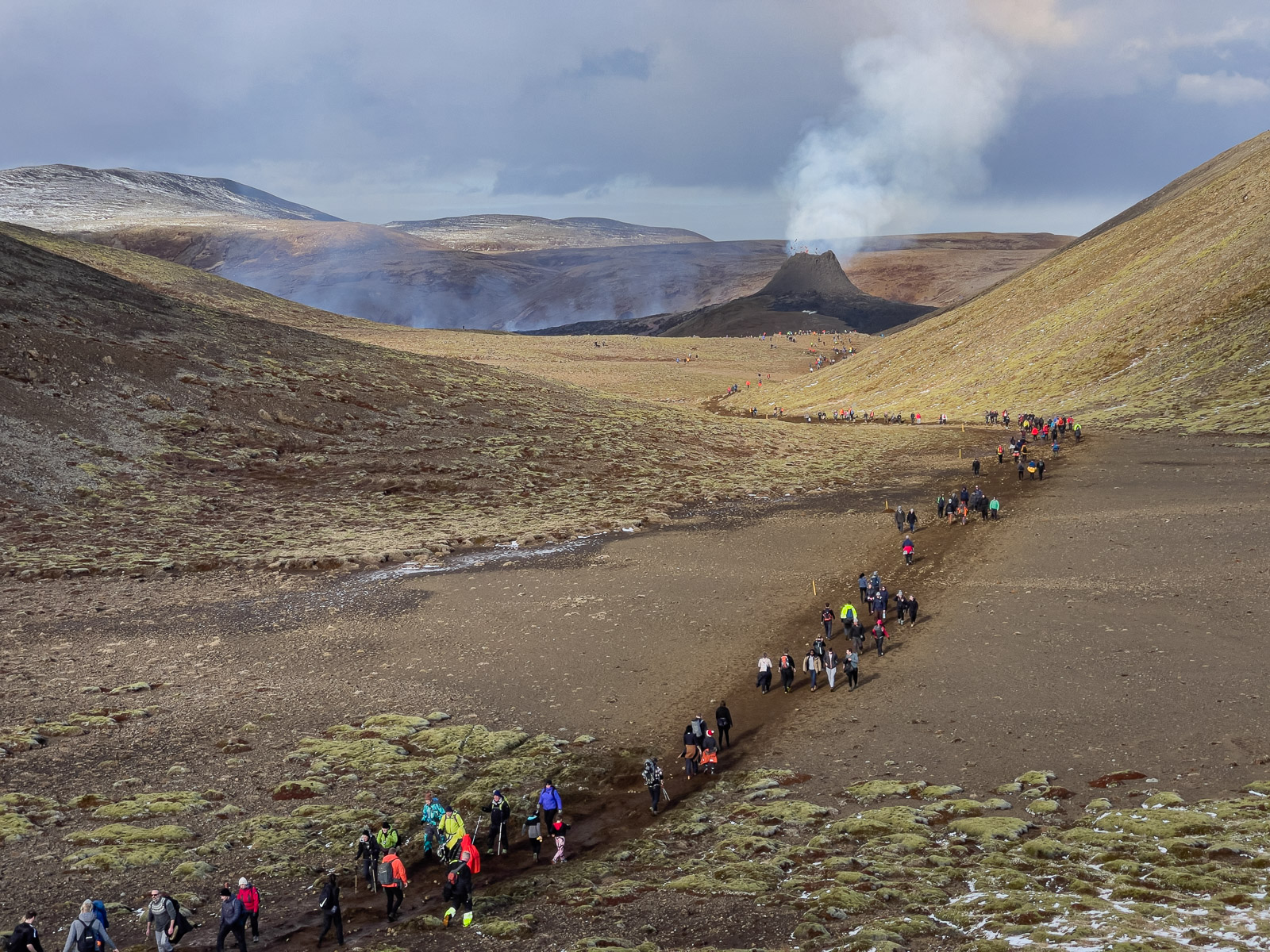 Traffic On Suðurstrandarvegur Increased By 500 Percent Since Volcano First Erupted