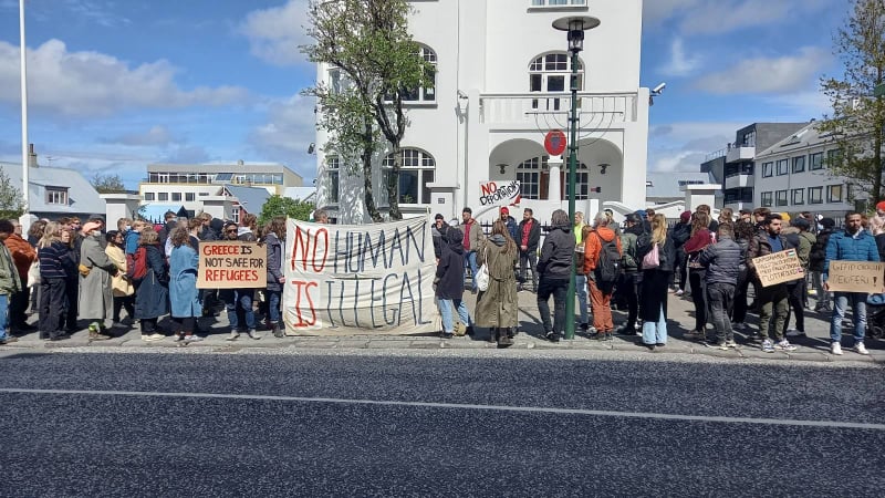 Demonstrators Attempt Conversation With Justice Minister At Open House, Are Denied