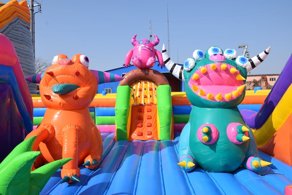 Bouncy Castle Flies Off With 108 Kids