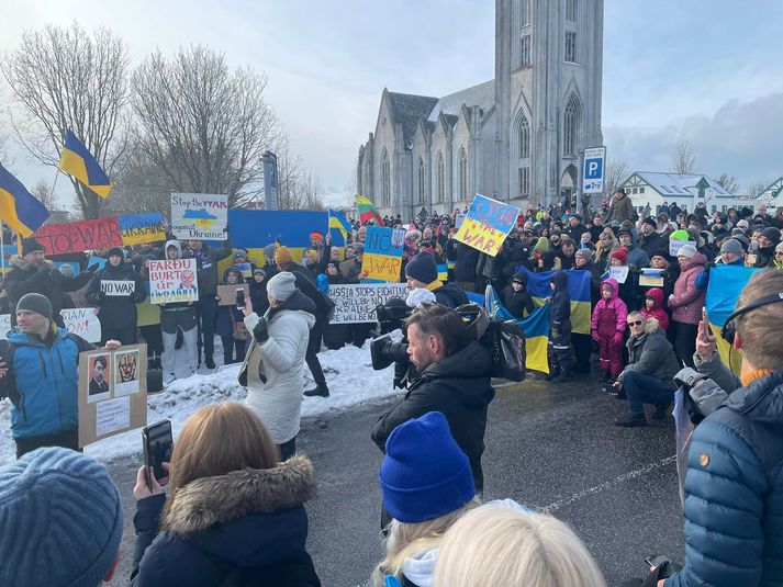 Invasion Of Ukraine: Protests Continue, Iceland’s Government Responds, Telecoms Offer Free Calls To Ukraine