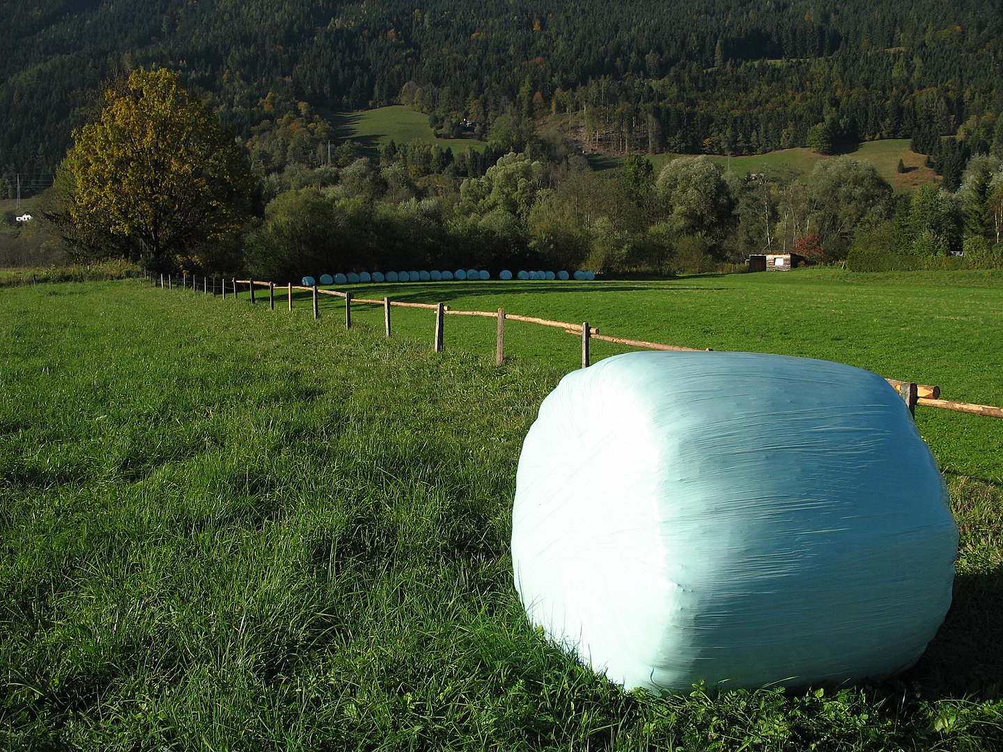 Designing Reusable Bags For Hay Rolls