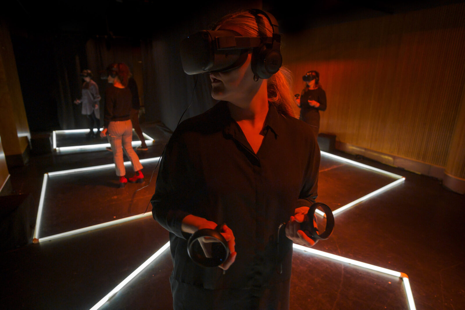 Tonight! A VR Performance At The National Theatre