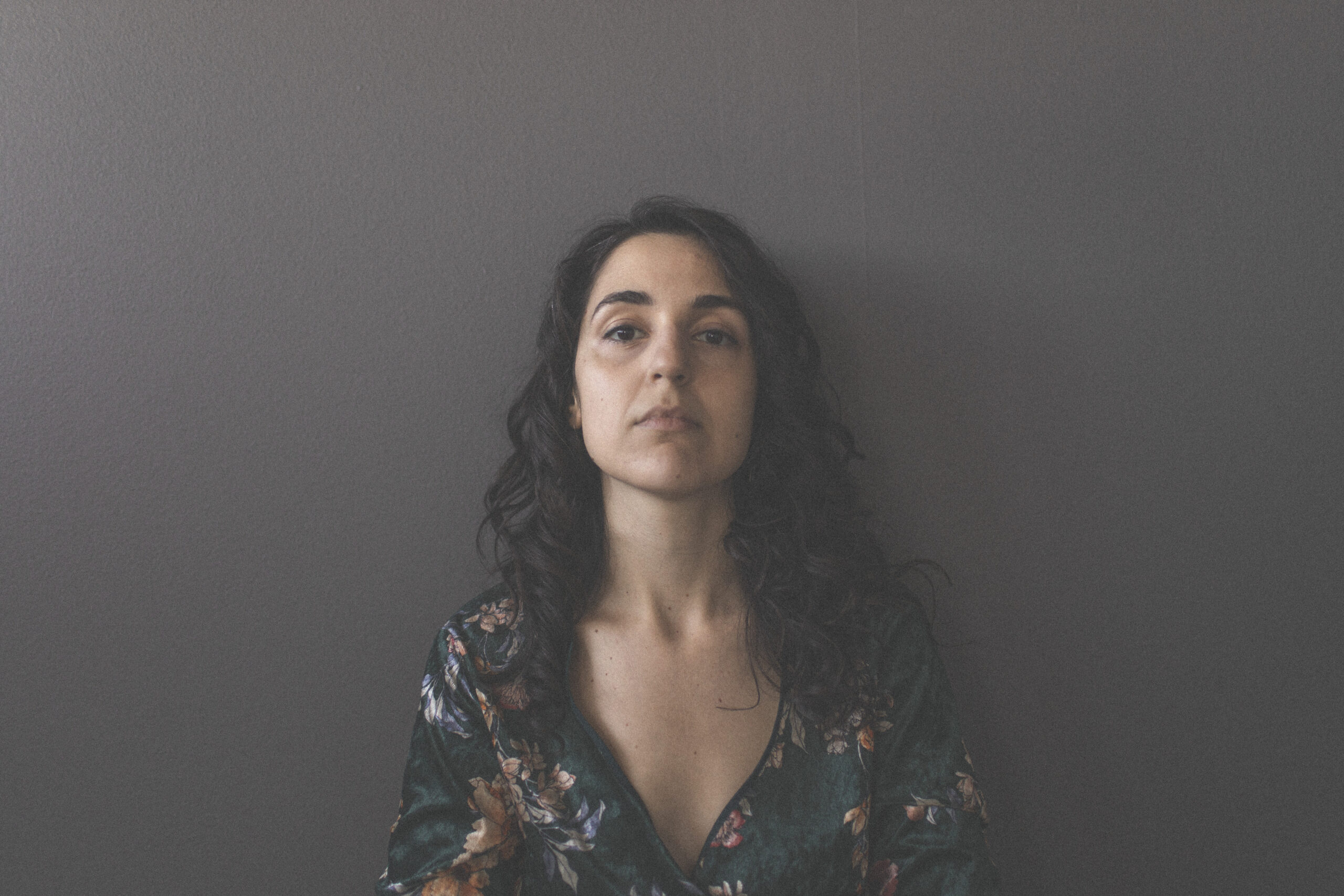 PREMIERE: Award-Winning Singer-Songwriter Jelena Ćirić Reveals Debut Single “Rome”