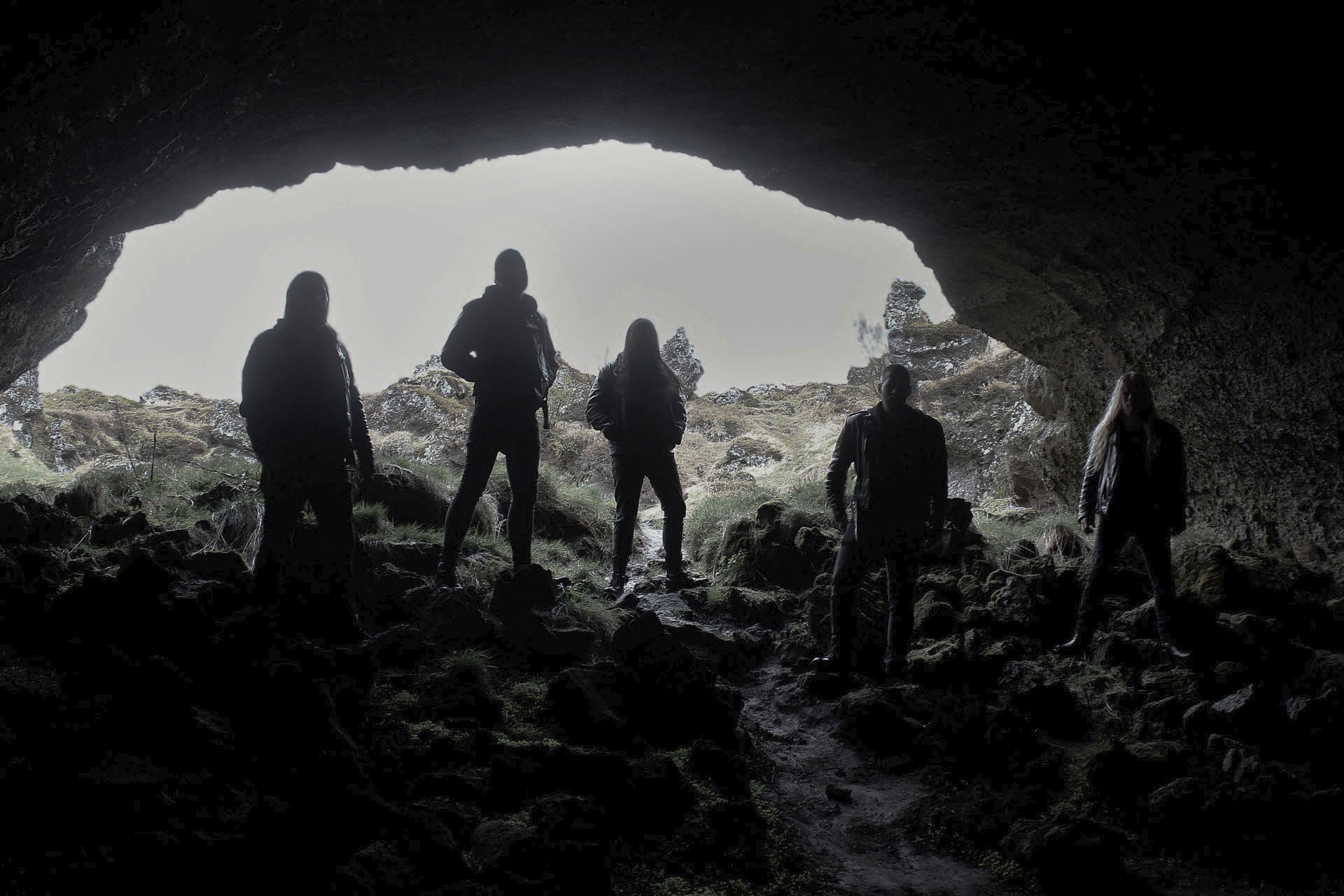 Leave Your Gods Behind: Úlfúð Brings Existentialism to a Whole New Level