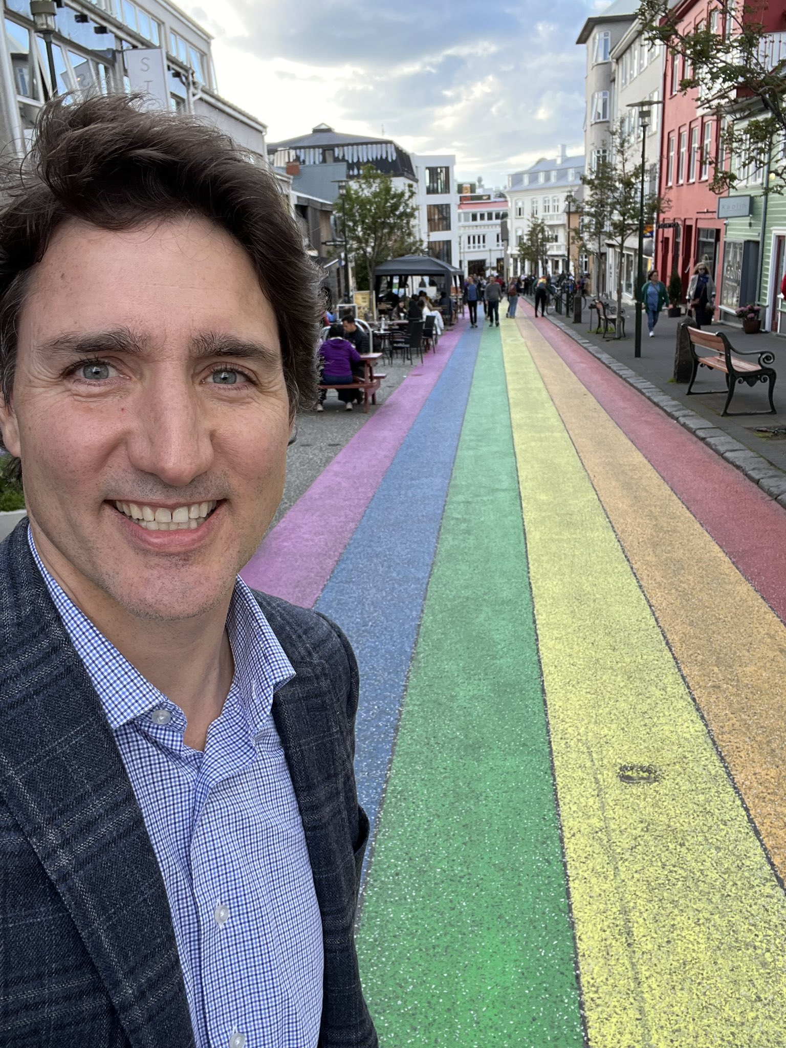 Reykjavík Mayor Defends City’s Rainbow Street on Twitter