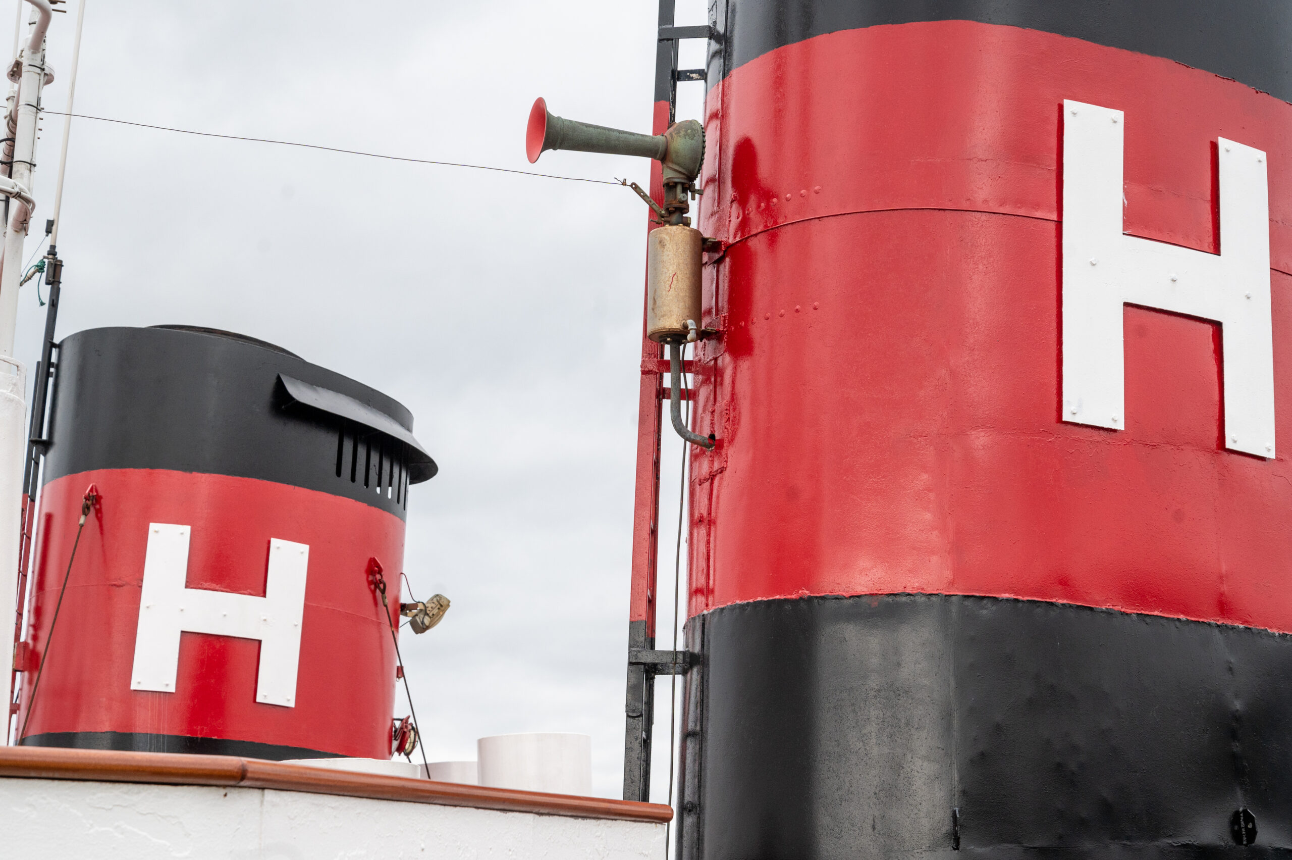 Hvalur Hf smoke stacks, September 5 2023 / Boris Neihaus