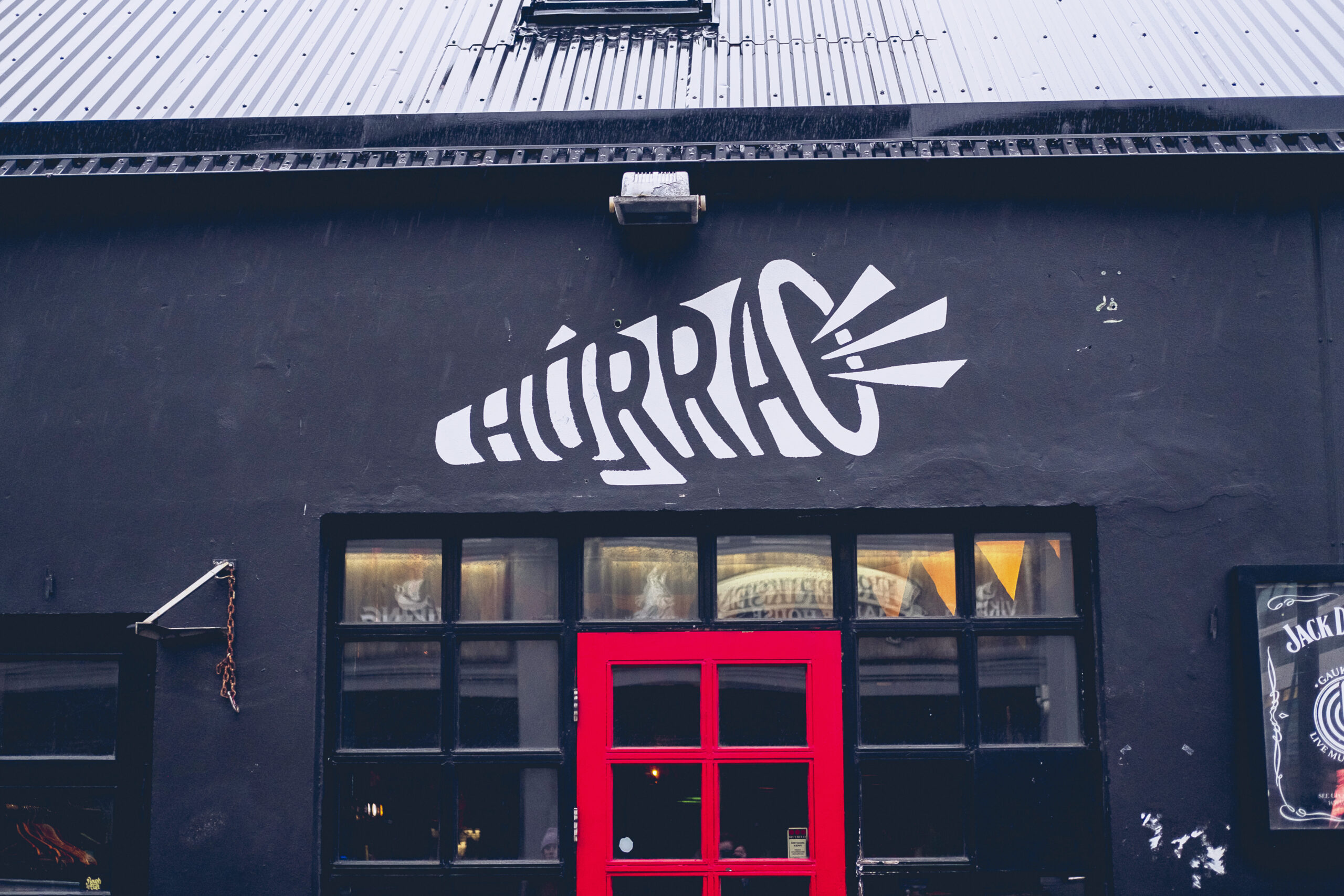 About Last Night: One Last Húrra