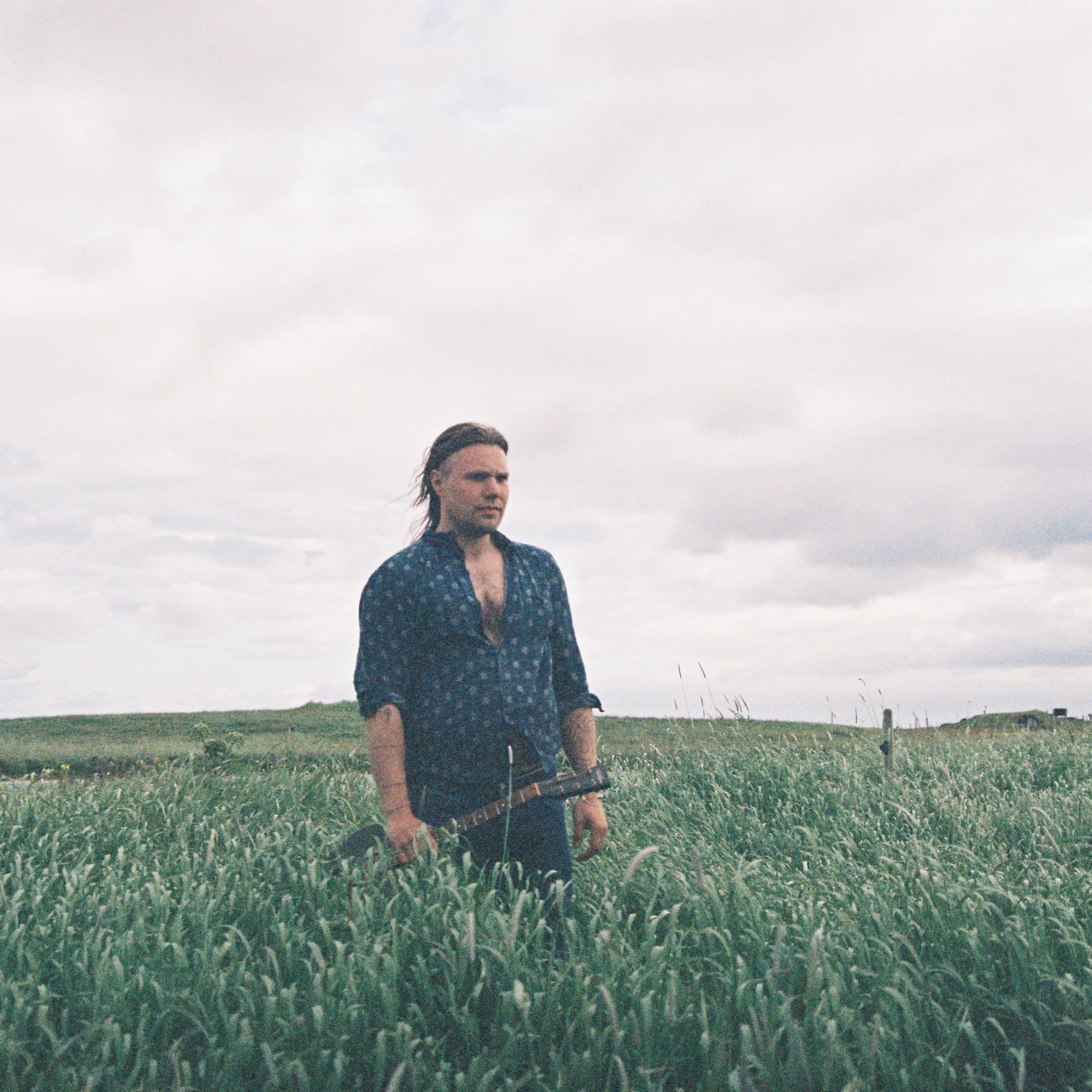 Track By Track: Keli – Ást & Keli