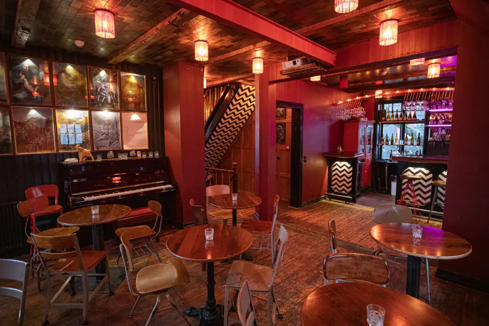 Grapevine Events: Holiday Spirit, Röntgen’s Birthday, SAMPL