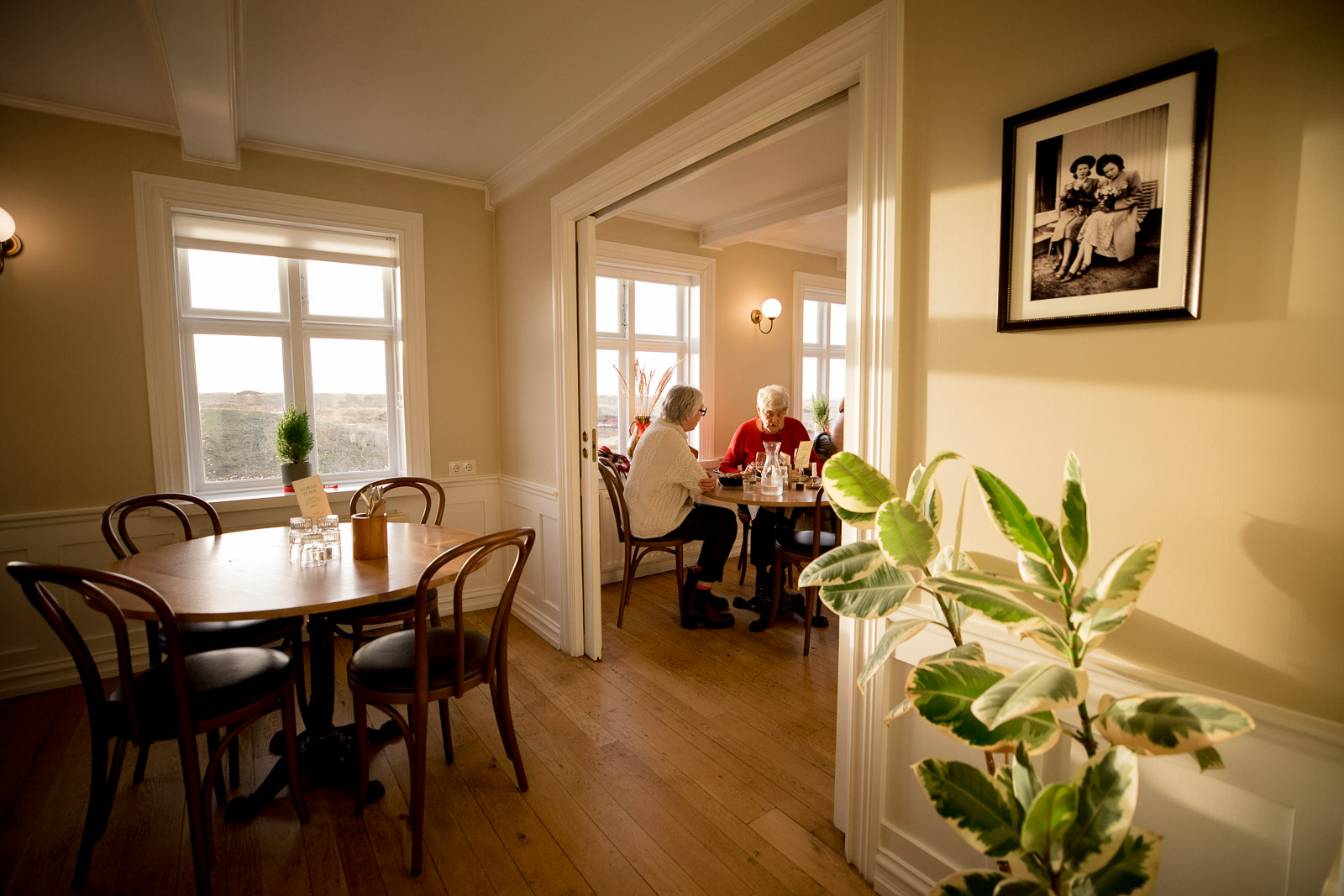 Charming Suburban Restaurant Channels 90s Italianate Nonna Vibes