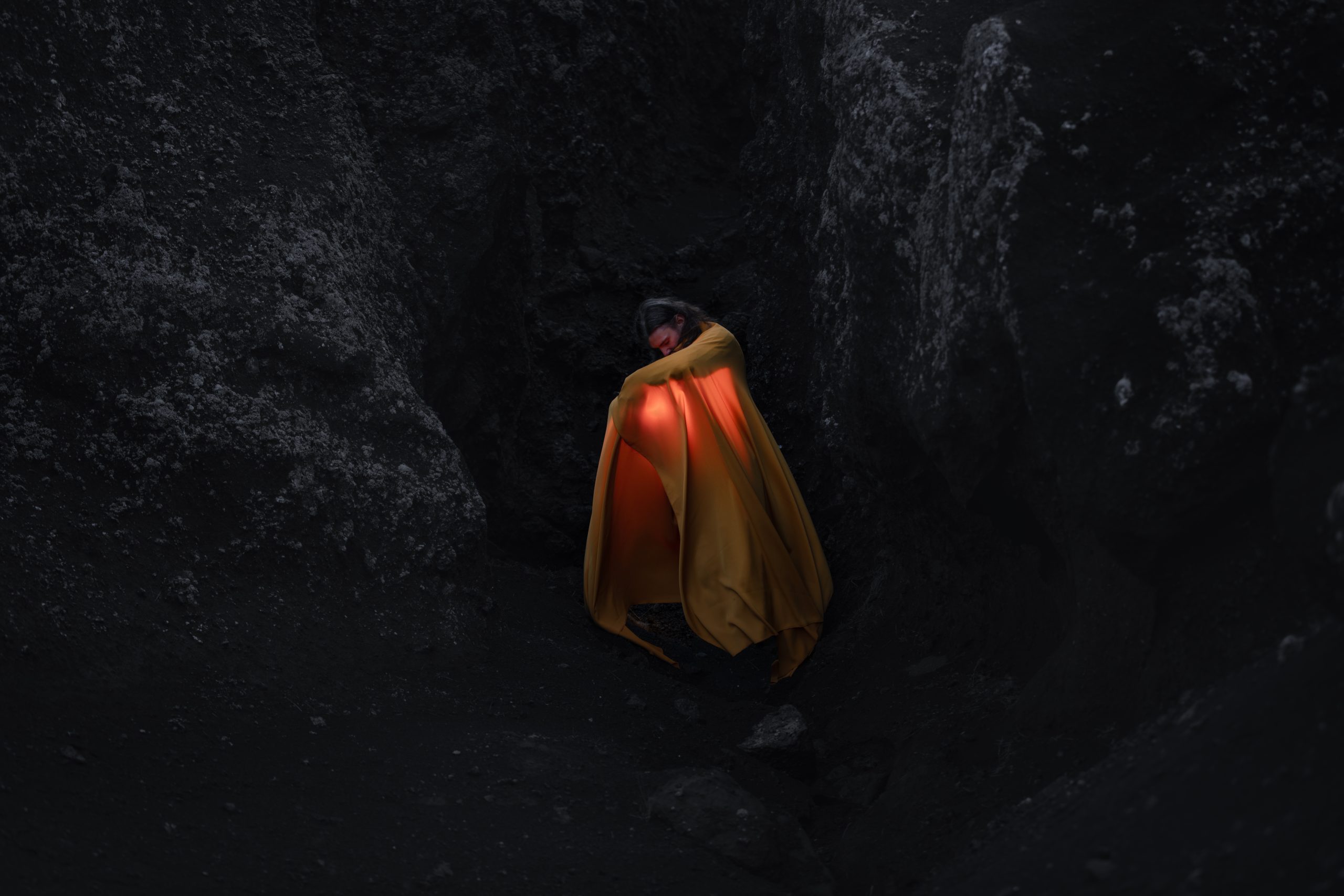 An Album Rises From The Ashes: Gísli Gunnarsson Releases Úr Öskunni