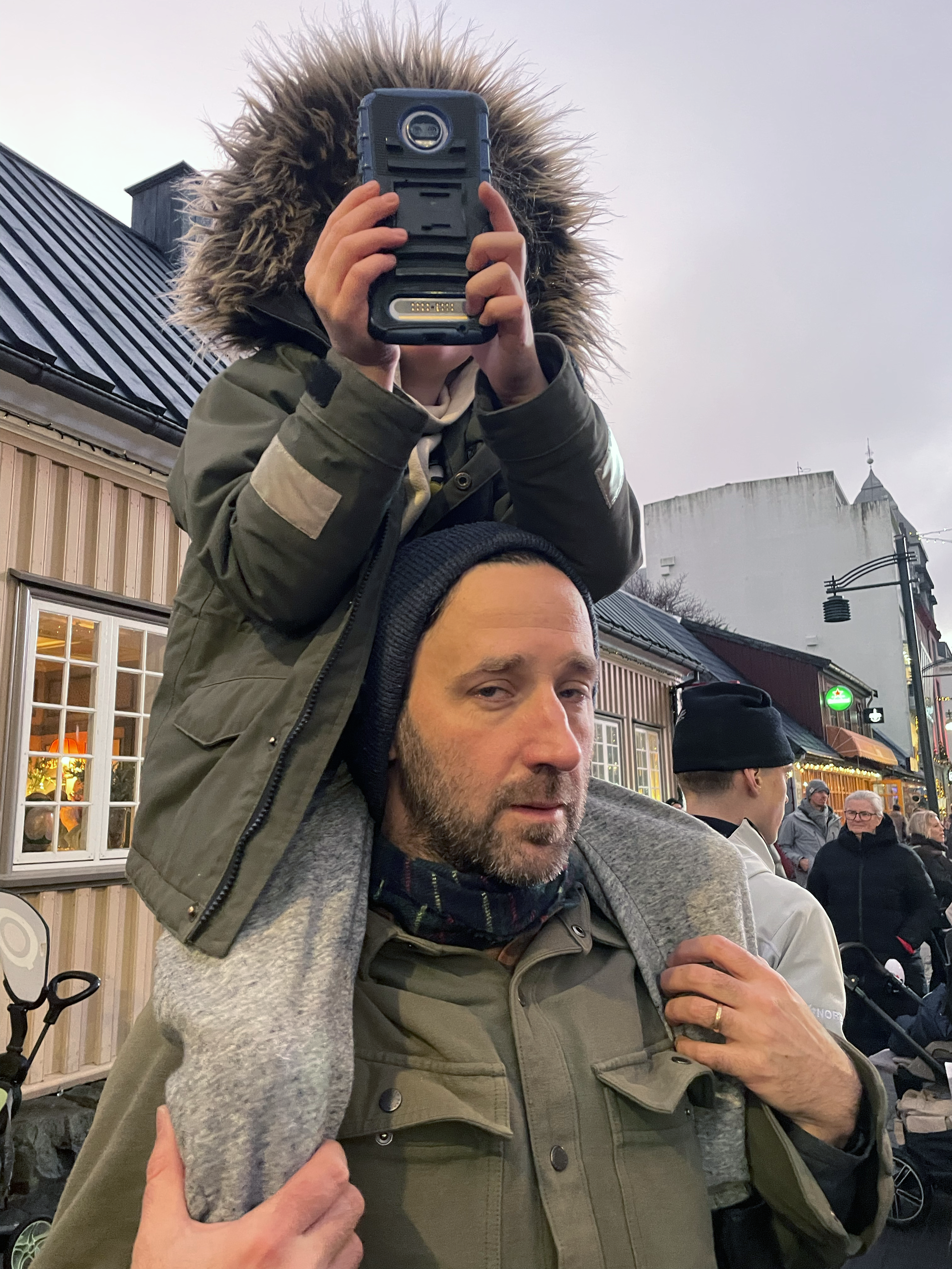 Editorial: The Glory Of Christmas Without Amazon
