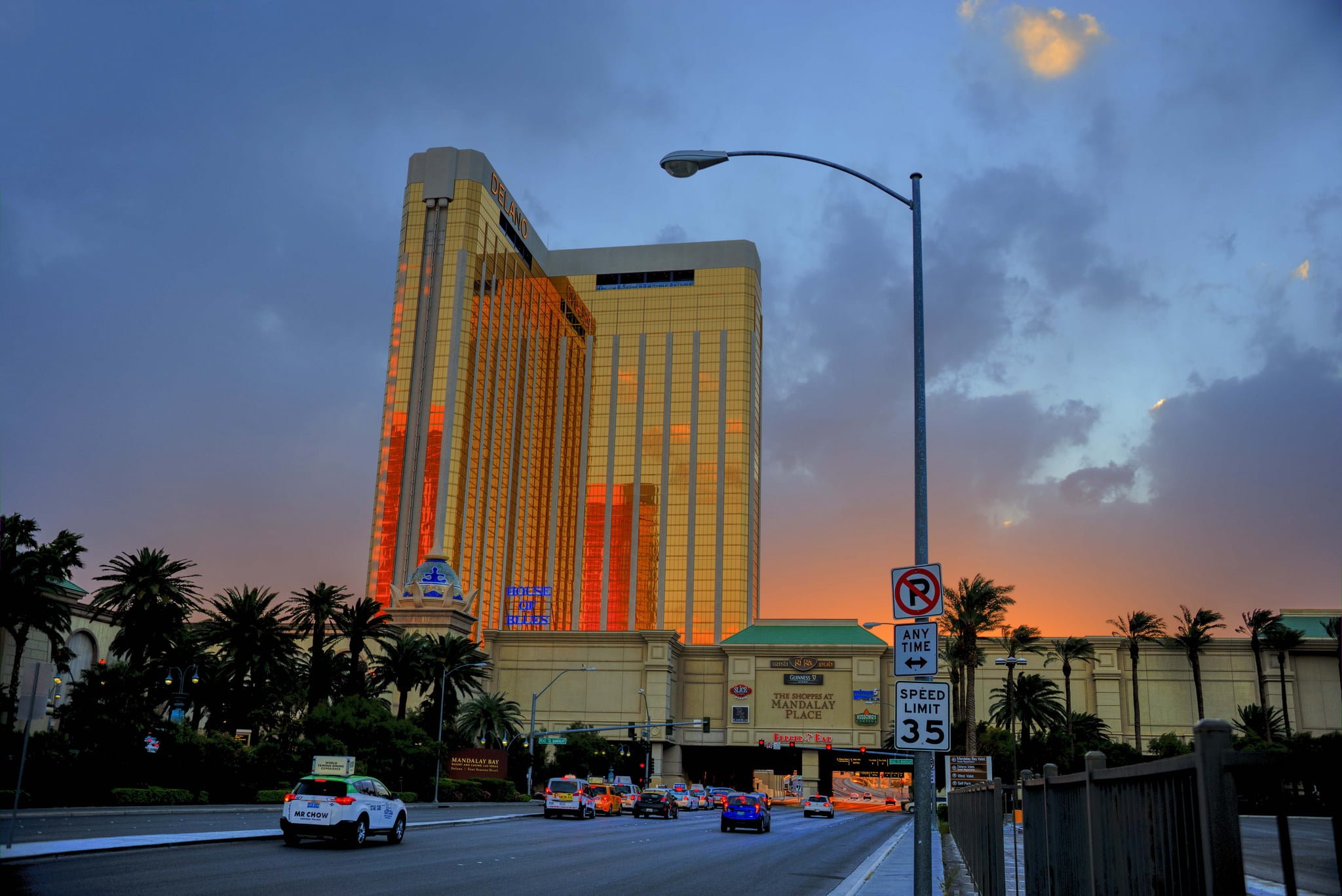 5 Icelanders Stuck At Mandalay Bay Casino: “People Scattered & Ran”