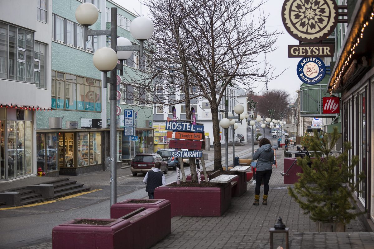Nurse And Mother Criticises School Meal Policy In Akureyri