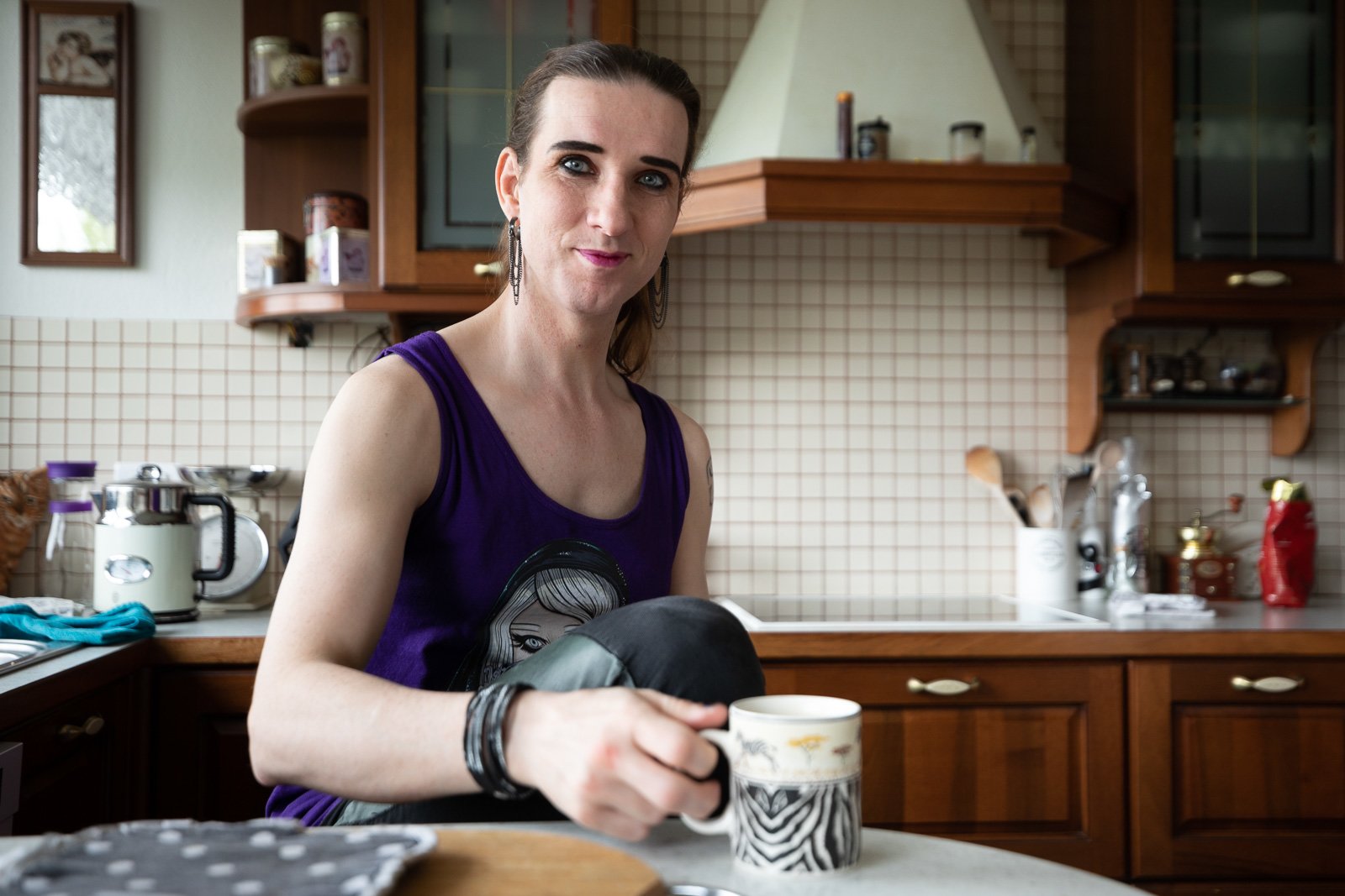 Where Nobody Gives A Fuck & Everybody Cares: Skaði’s Colourfully Goth World