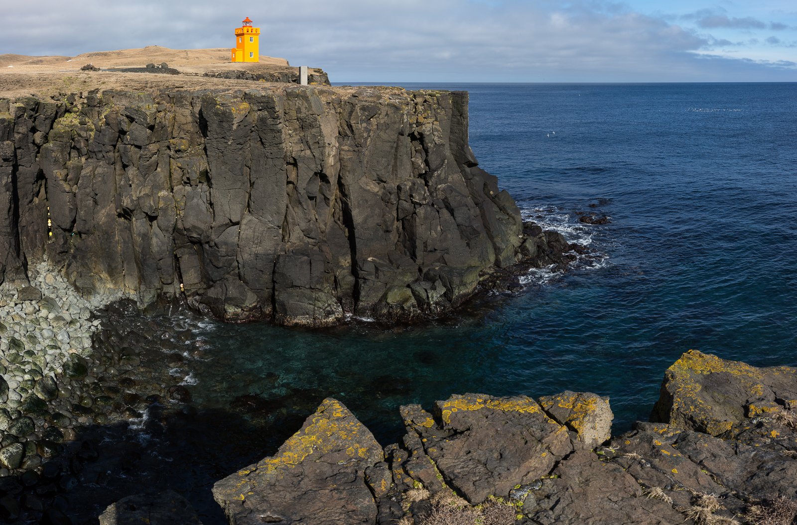 Over A Thousand Tremors Recorded Around Island In North Iceland