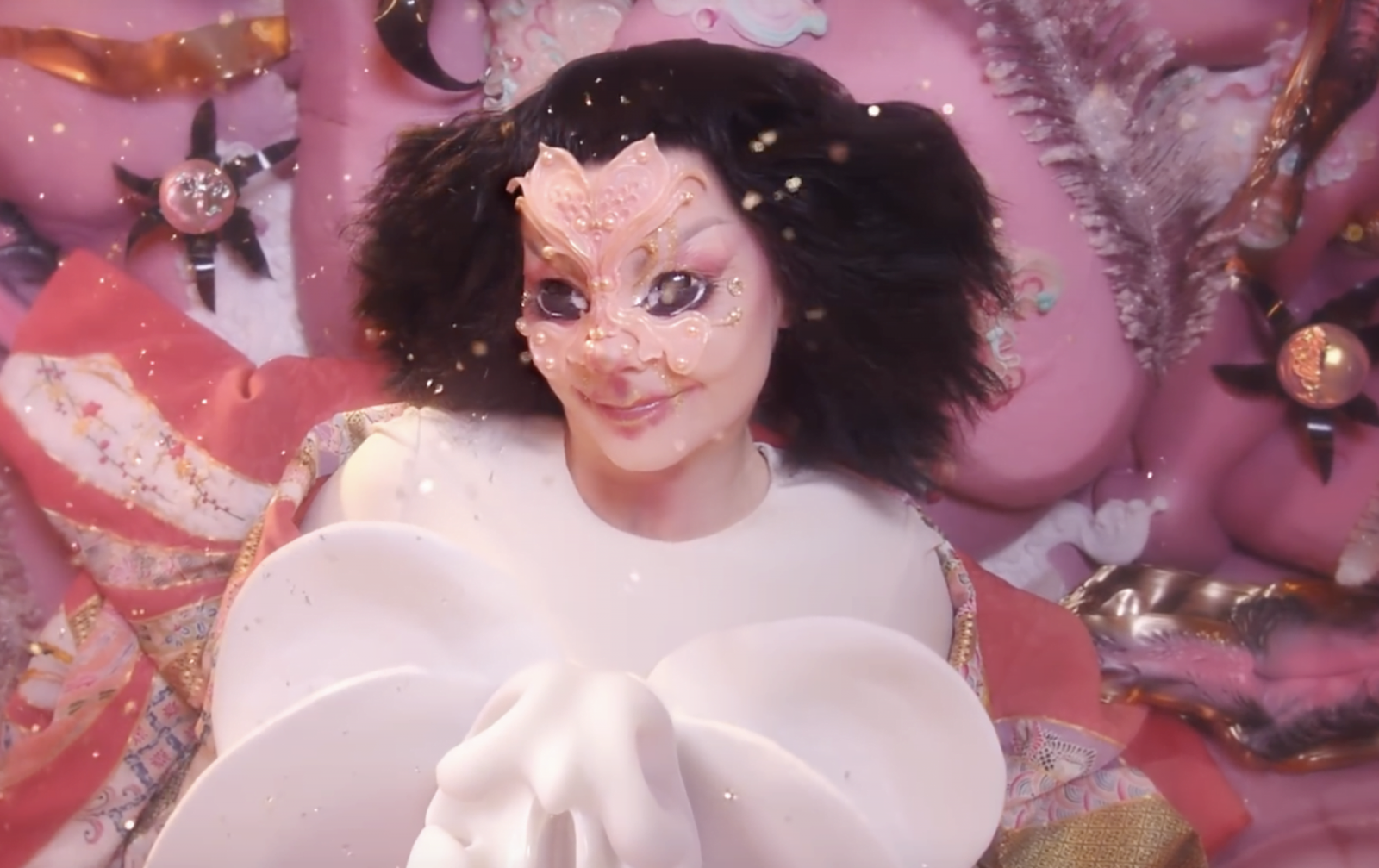 Bad Taste Records Has Clearance Sale Today, Featuring Björk DJing And More