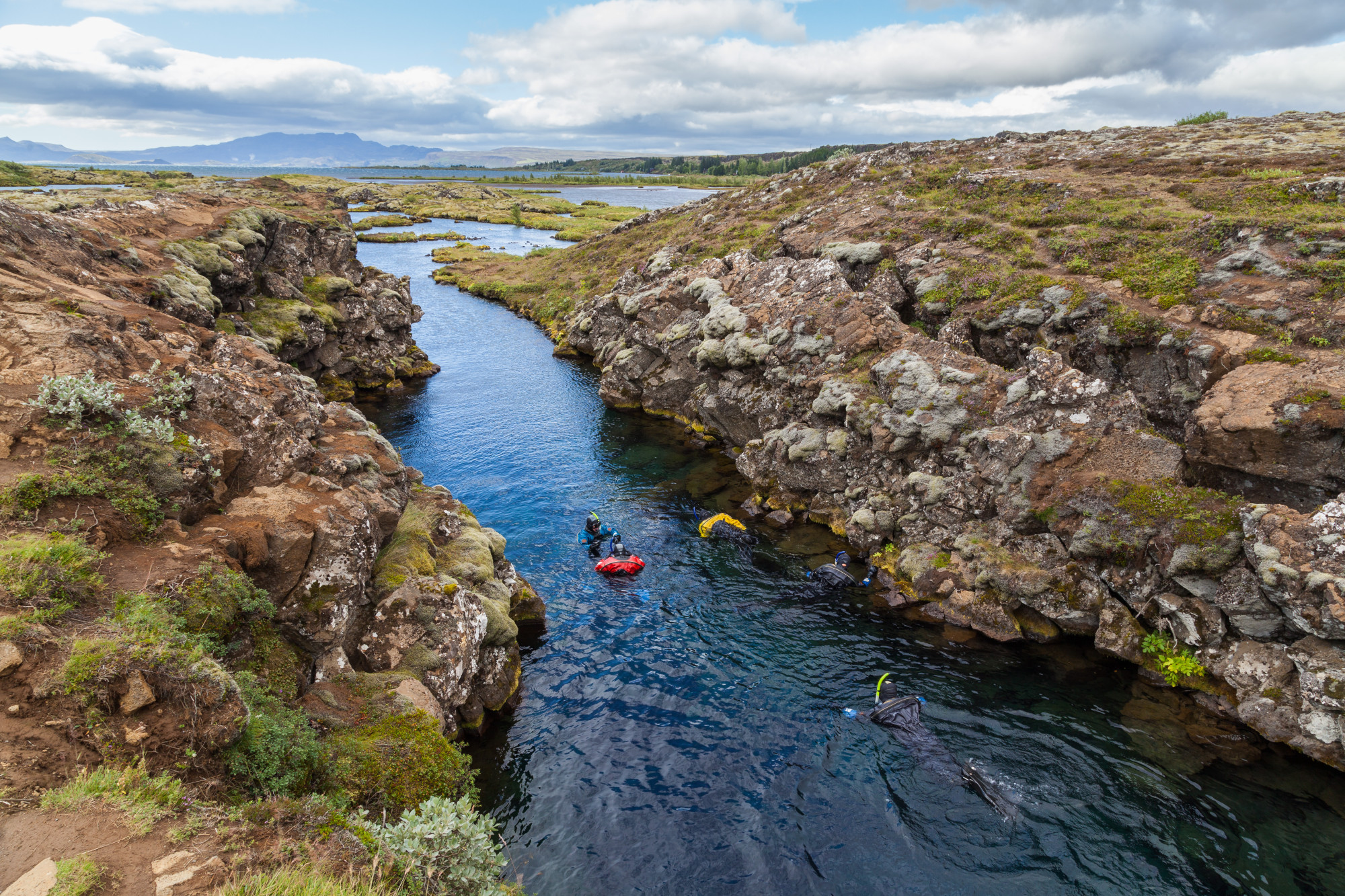 Child To Dive Between Tectonic Plates In Iceland