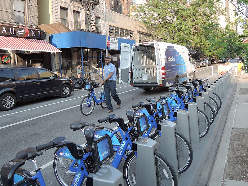 City Examines “City Bikes” Possibility