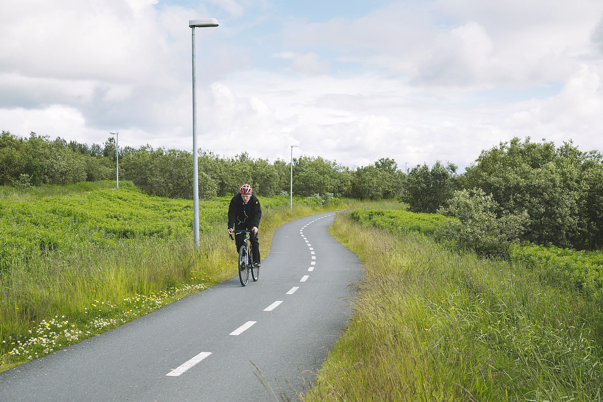 For & Against: The Icelandic Summer