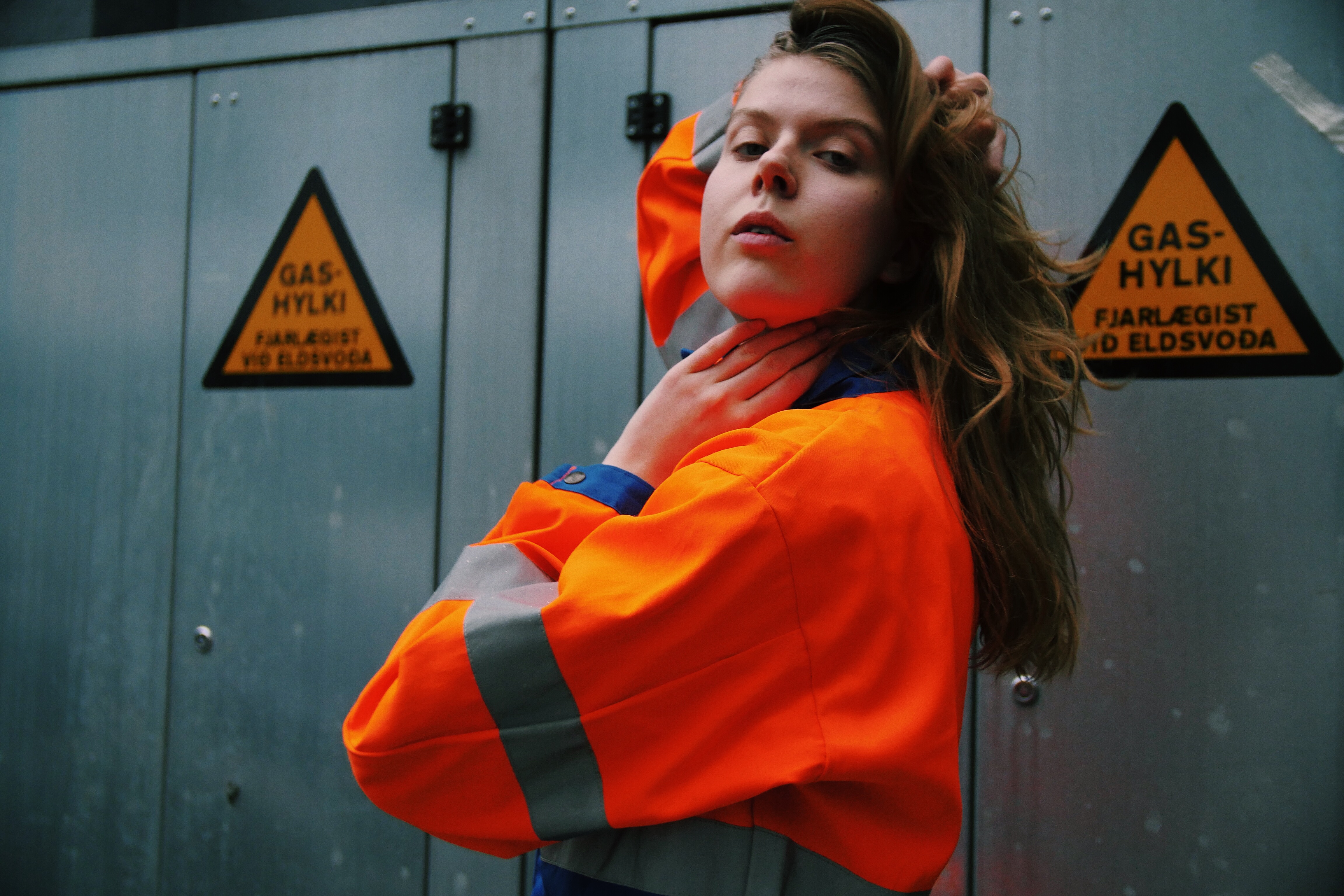 Swimming Through Seasons: Jófríður Ákadóttir Unveils A Poetic New Project