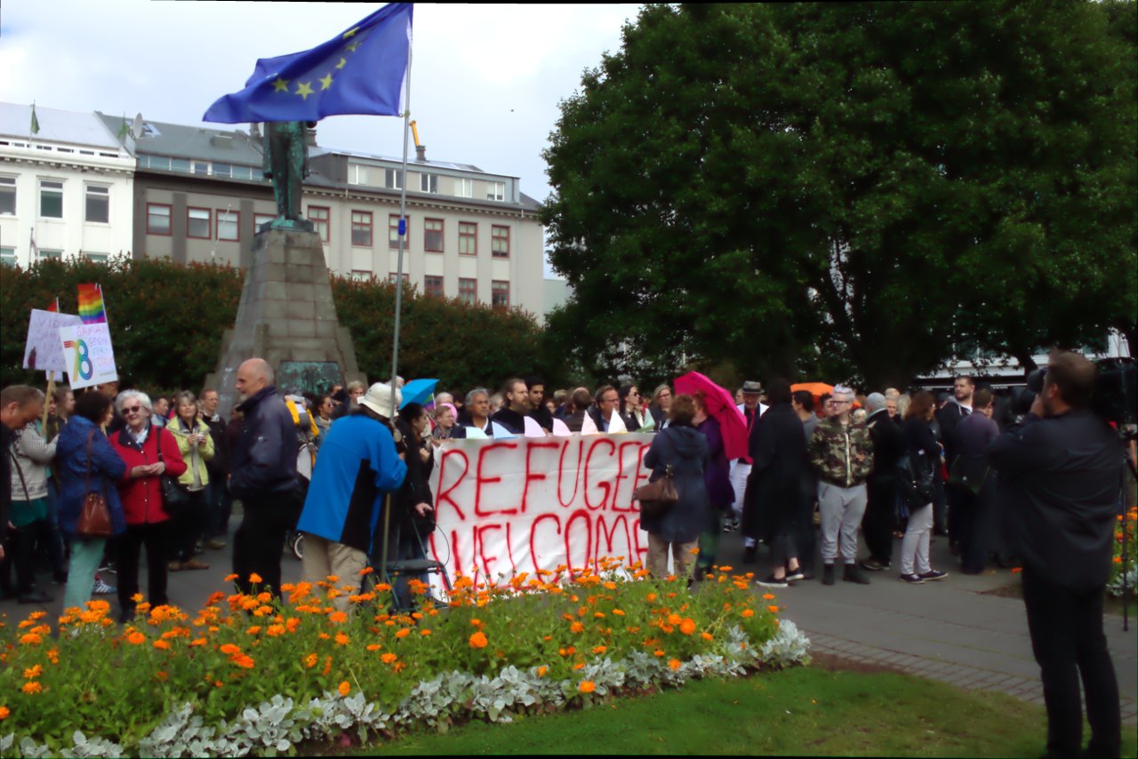 Nationalists Outnumbered 4 To 1 At Demonstration – VIDEO