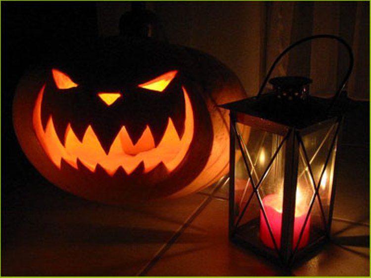 Happening Tonight: Halloween Iceland