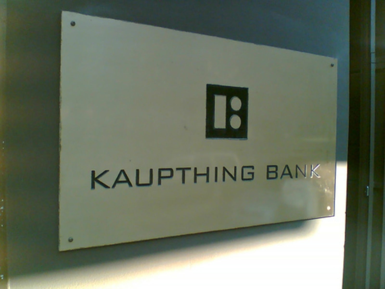 EU Court Allows Lawsuit Against Bank Which Advised Investing In Failed Icelandic Bank