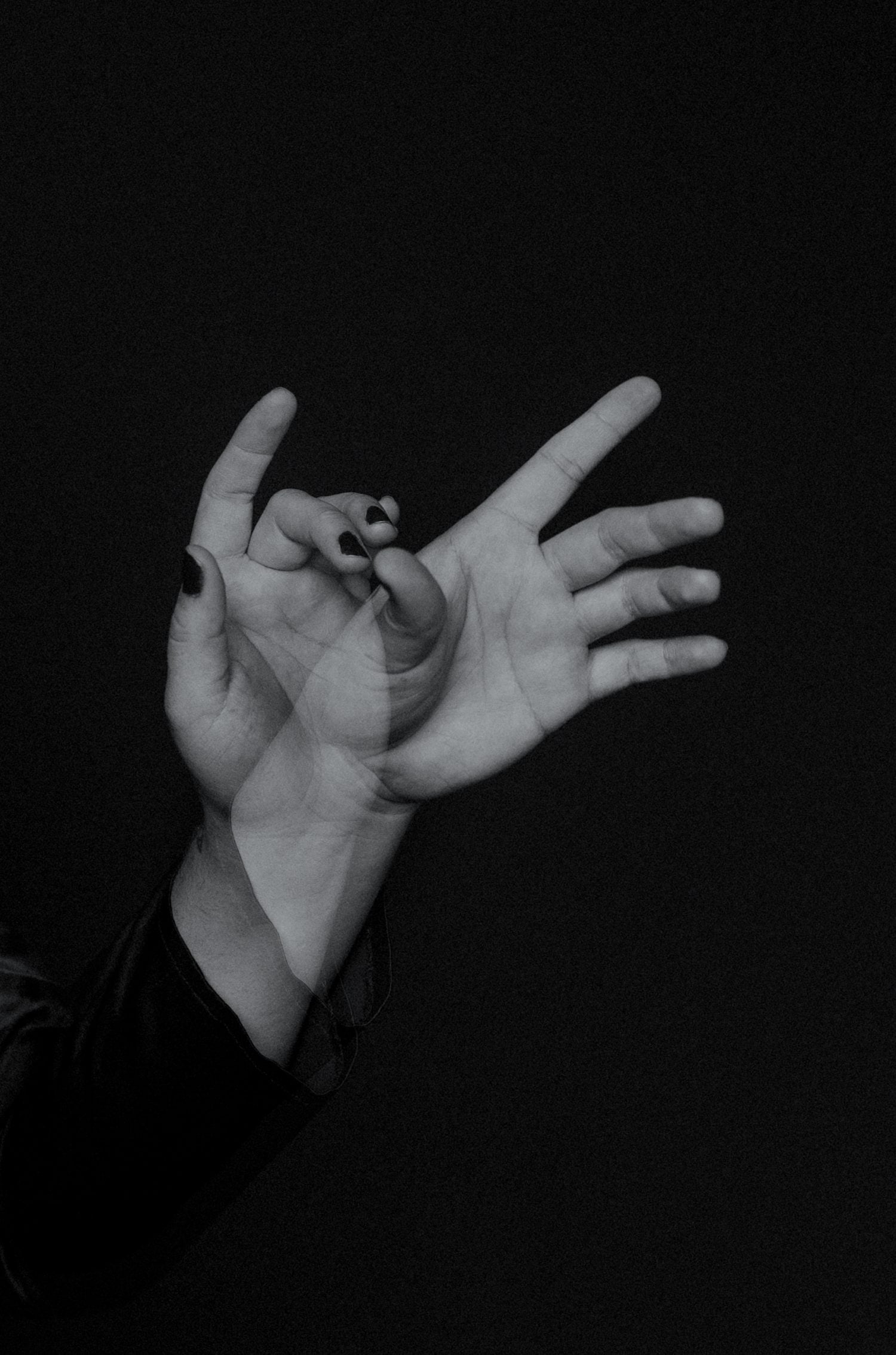 Drawing In The Air: Hekla’s Theremin Produces Birdsong & Whale Sounds